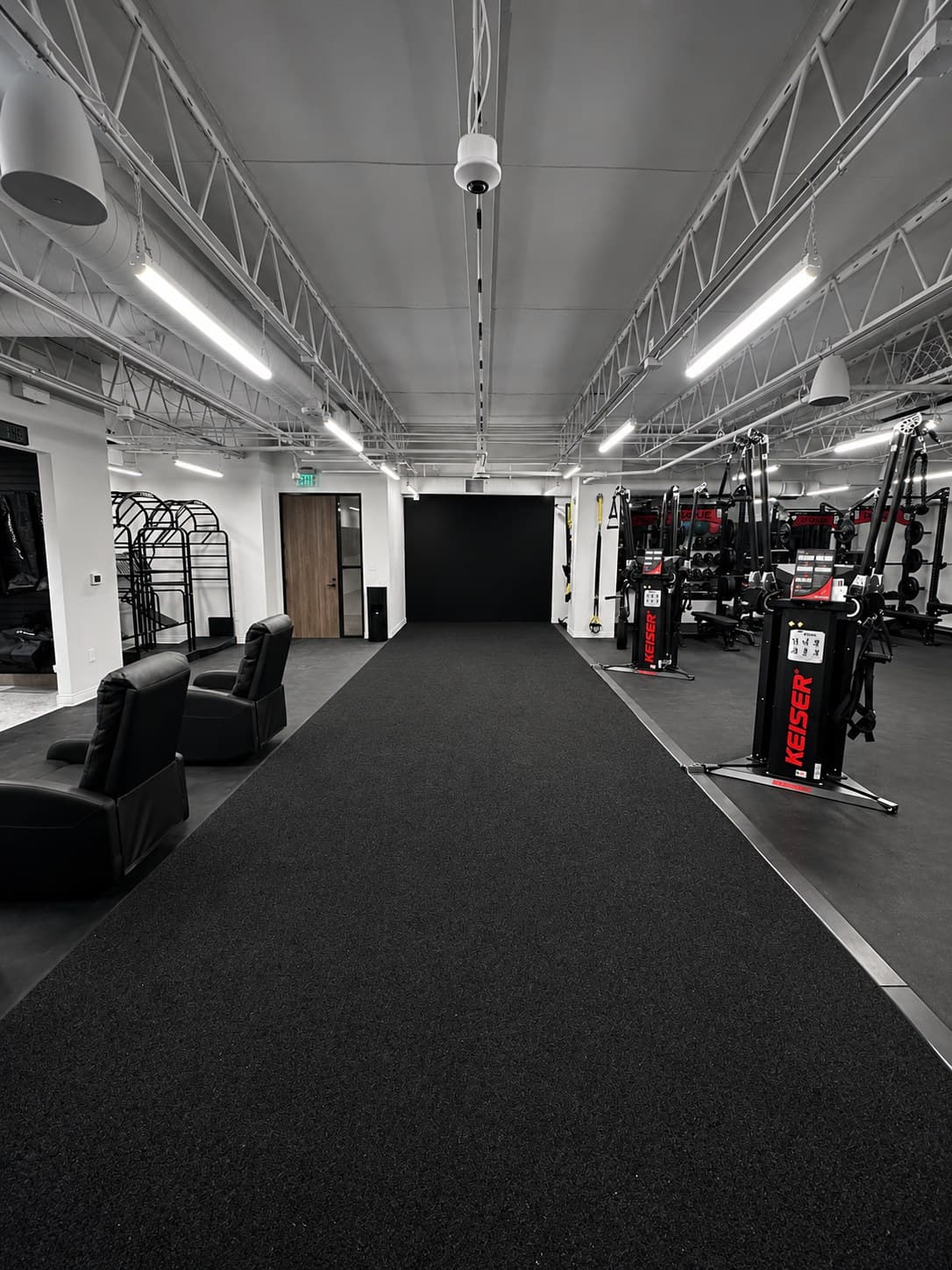 Open performance training floor